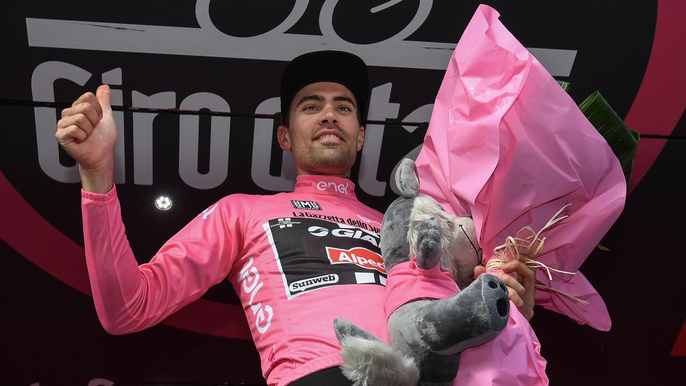 Tom Dumoulin na tohtoročných pretekoch Giro d'Italia nosil aj ružový dres vedúceho pretekára.