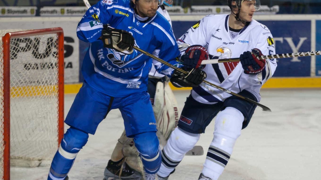 Bohunický (vpravo) hrával aj za bratislavský Slovan ešte pred érou nadnárodnej KHL.