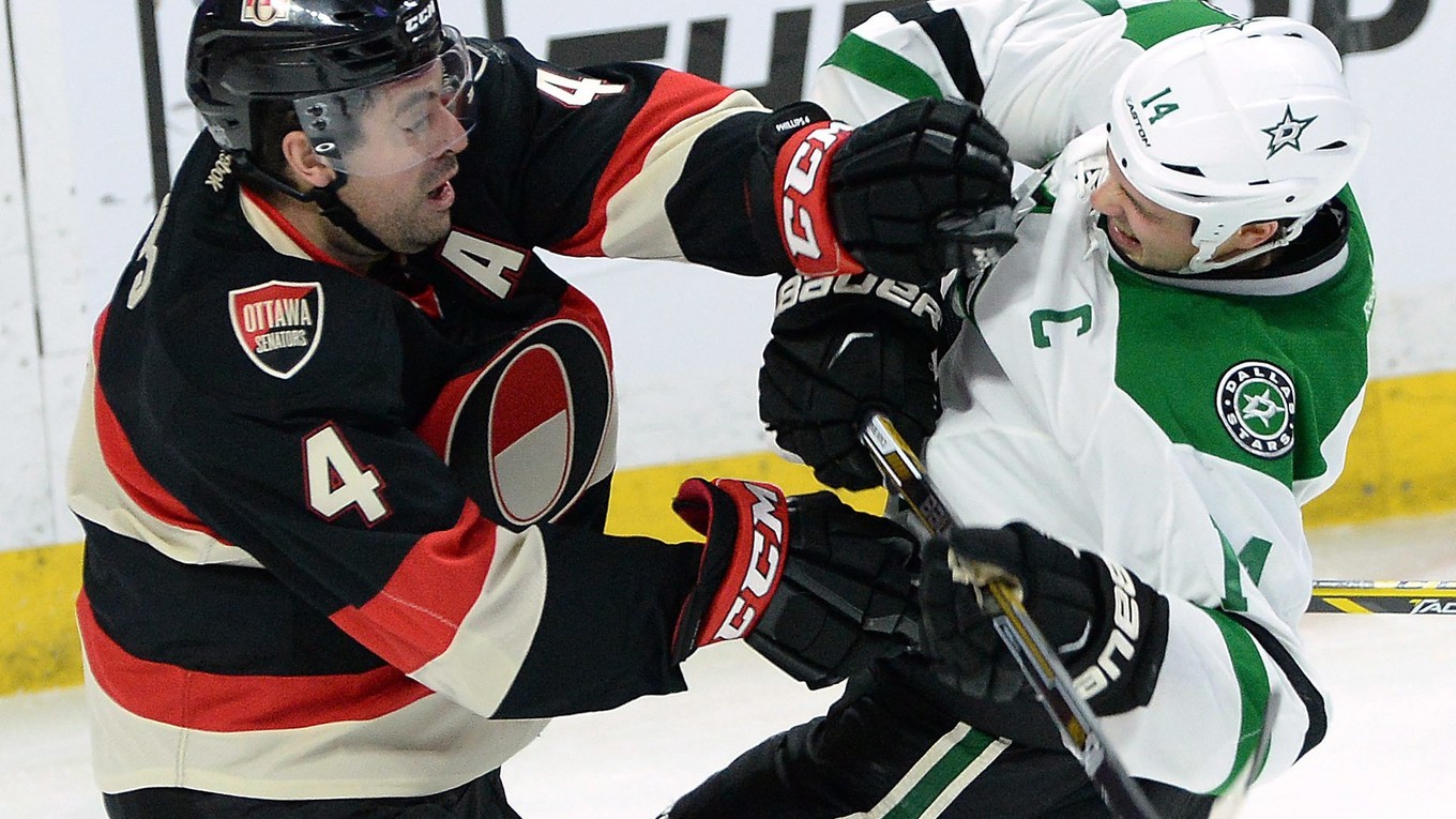 Chris Phillips celú svoju profesionálnu kariéru v NHL spojil s klubom Ottawa Senators.