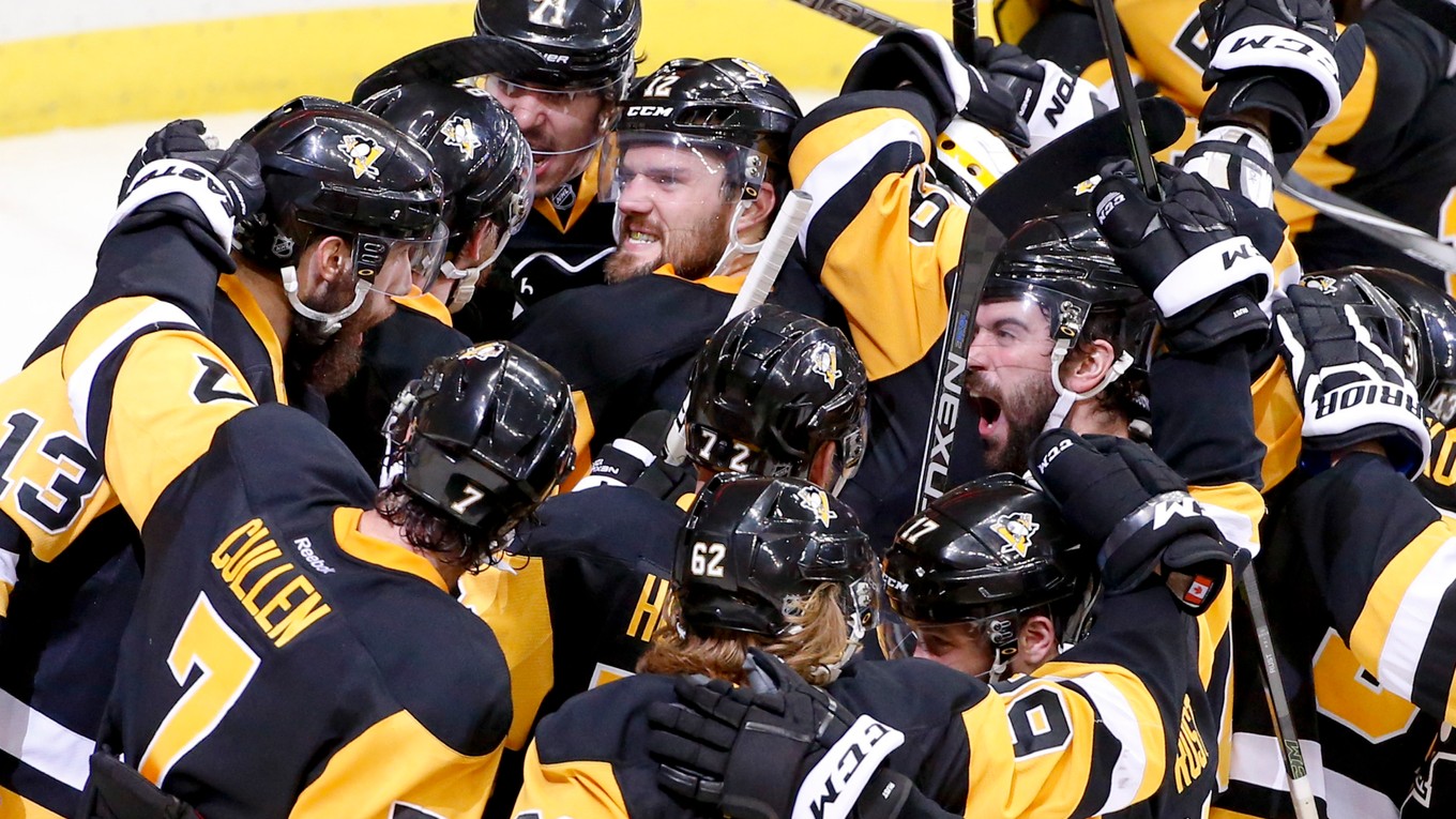 Hokejisti Pittsburghu Penguins vyzvú vo finále Stanley Cupu San Jose Sharks.