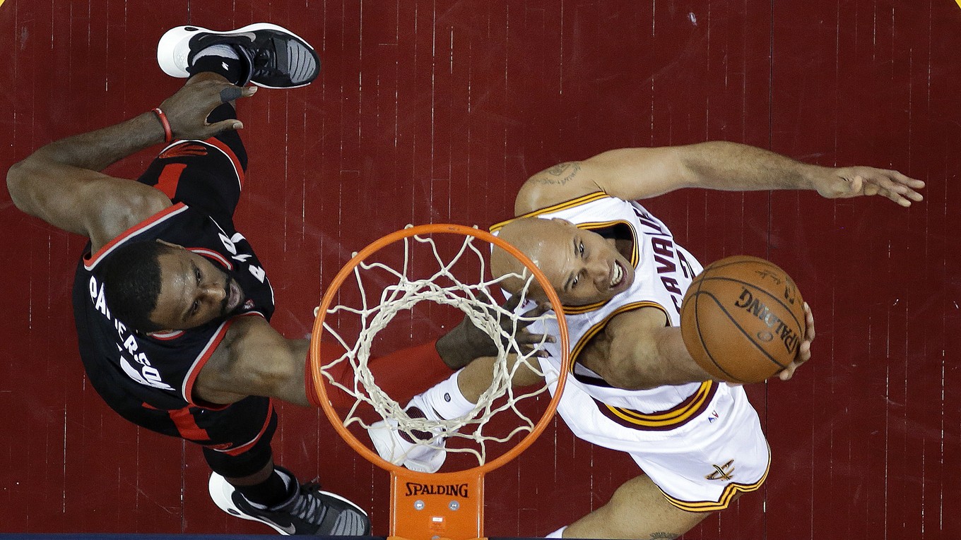 Basketbalisti Clevelandu postúpili do finále.