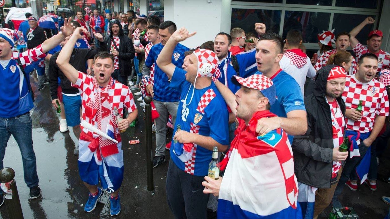 Horkokrvní chorvátski "navijači" už neraz spôsobili národnému zväzu poriadny hlavybôľ.