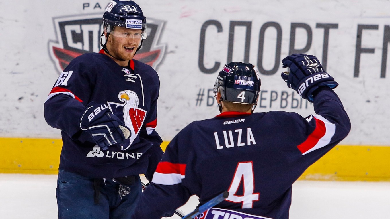 Milan Bartovič (vľavo) s Patrikom Lužom.