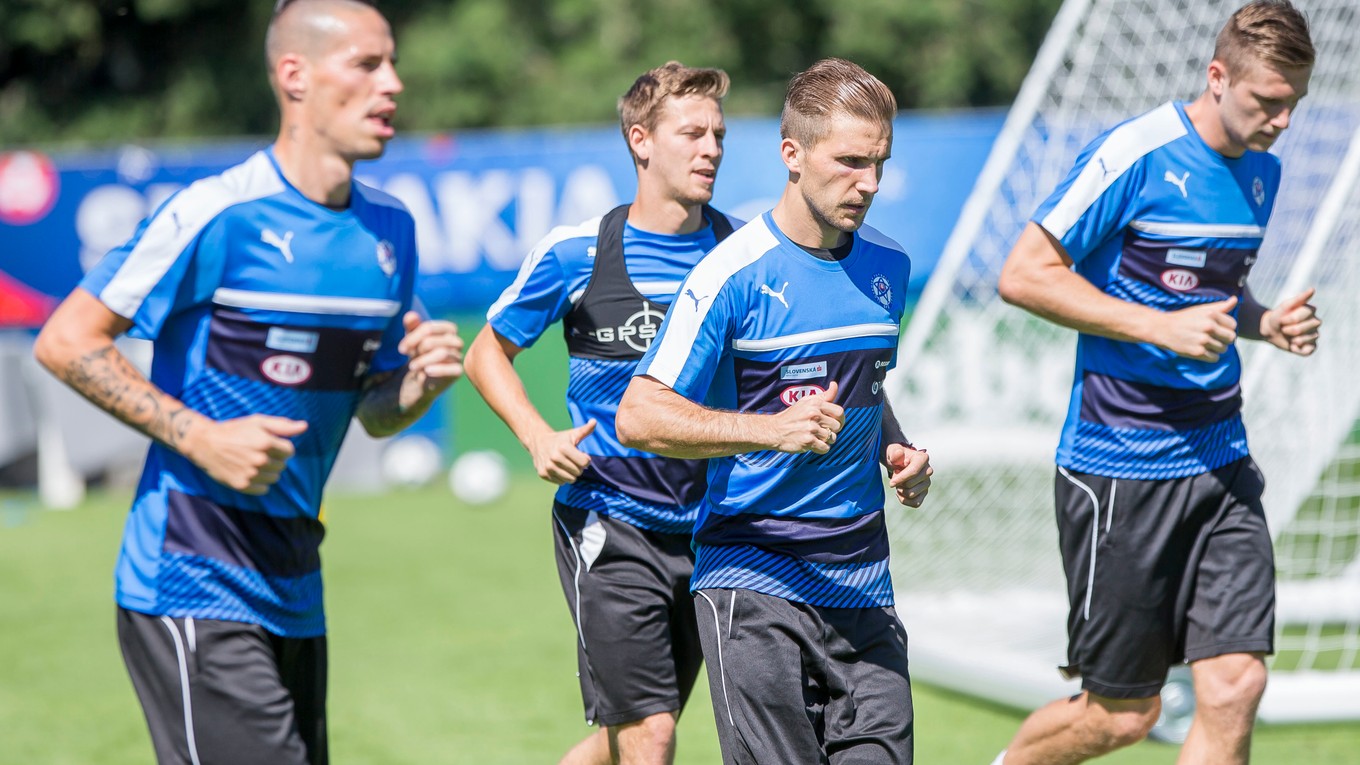 Futbalisti Slovenska sa pripravujú na zápas proti Nemecku.