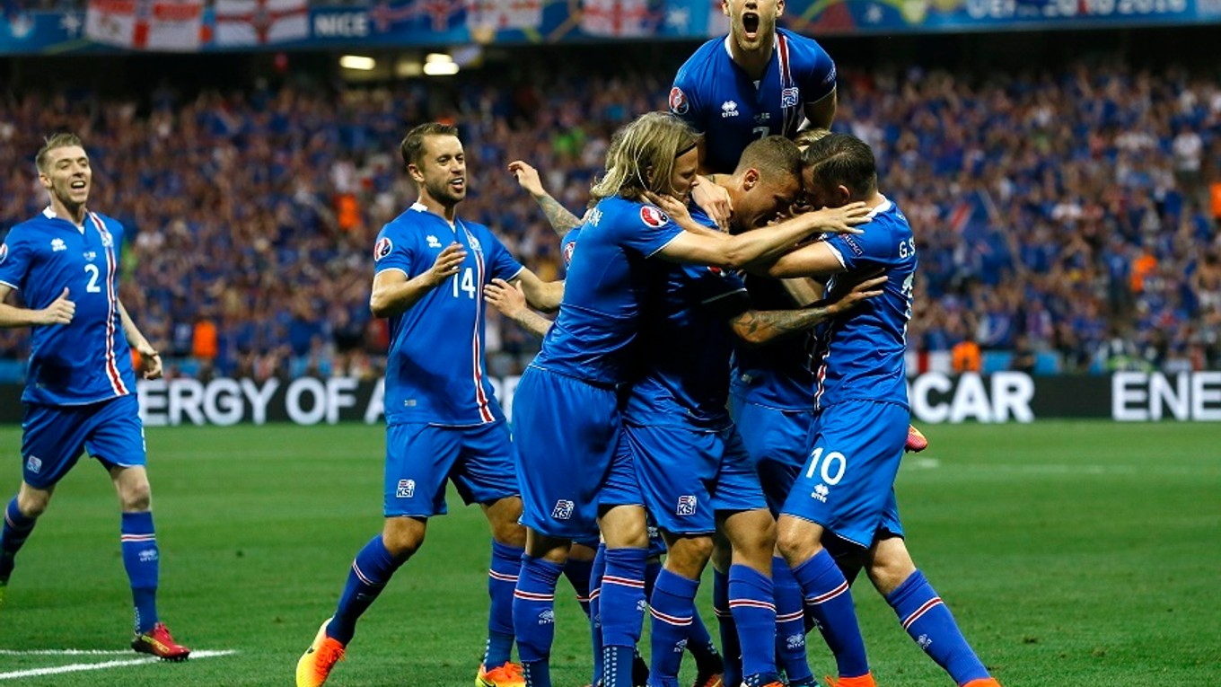 Islandskí futbalisti získali pred štvrťfinále ďalšiu motiváciu.