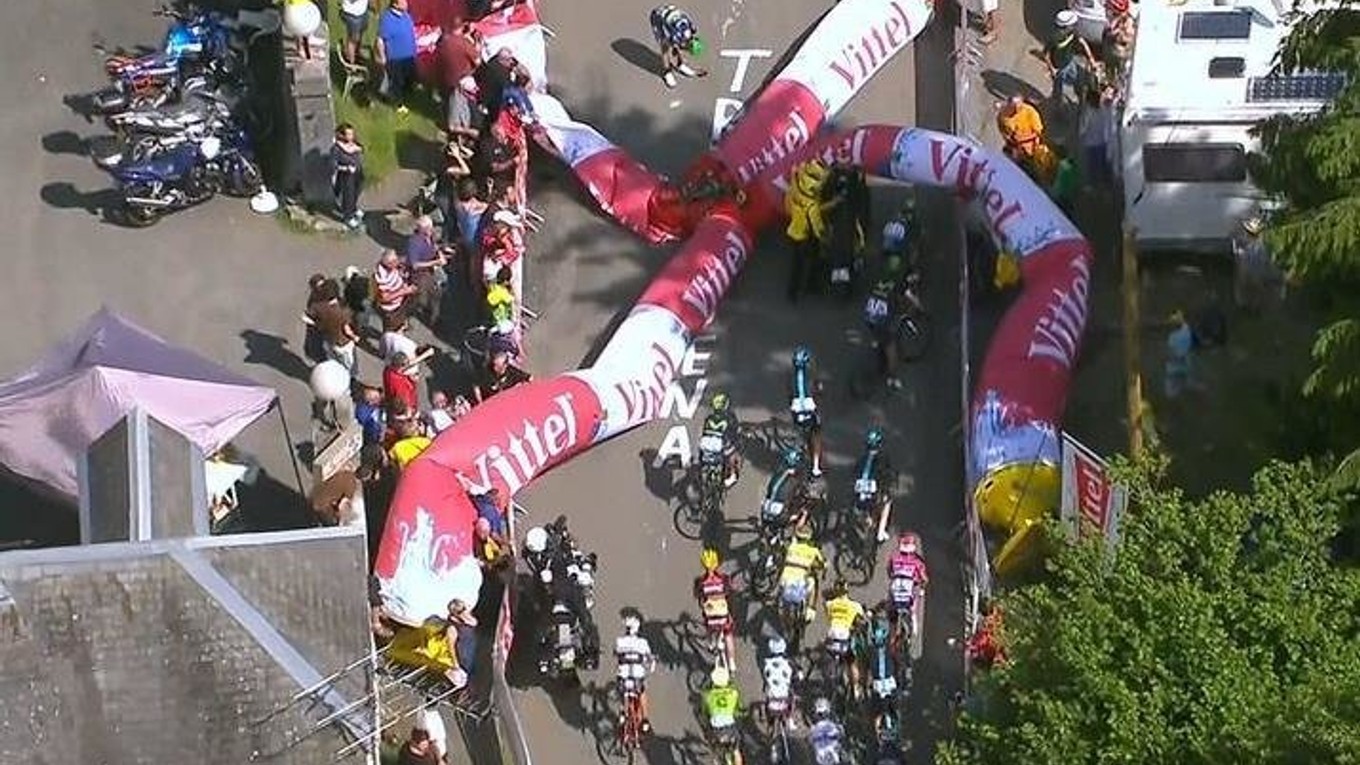 Kuriózna situácia poznačila záver siedmej etapy.