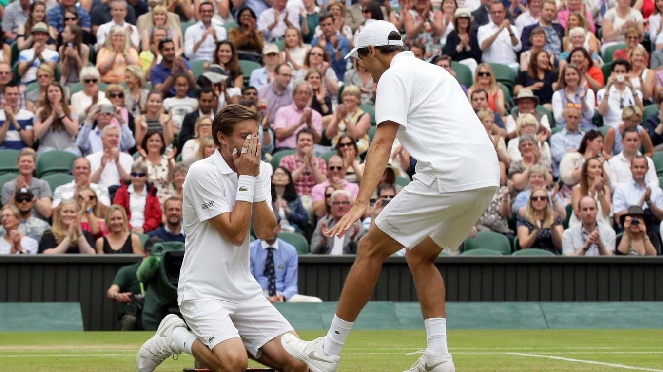 Francúzska dvojica ovládla štvorhru vo Wimbledone.