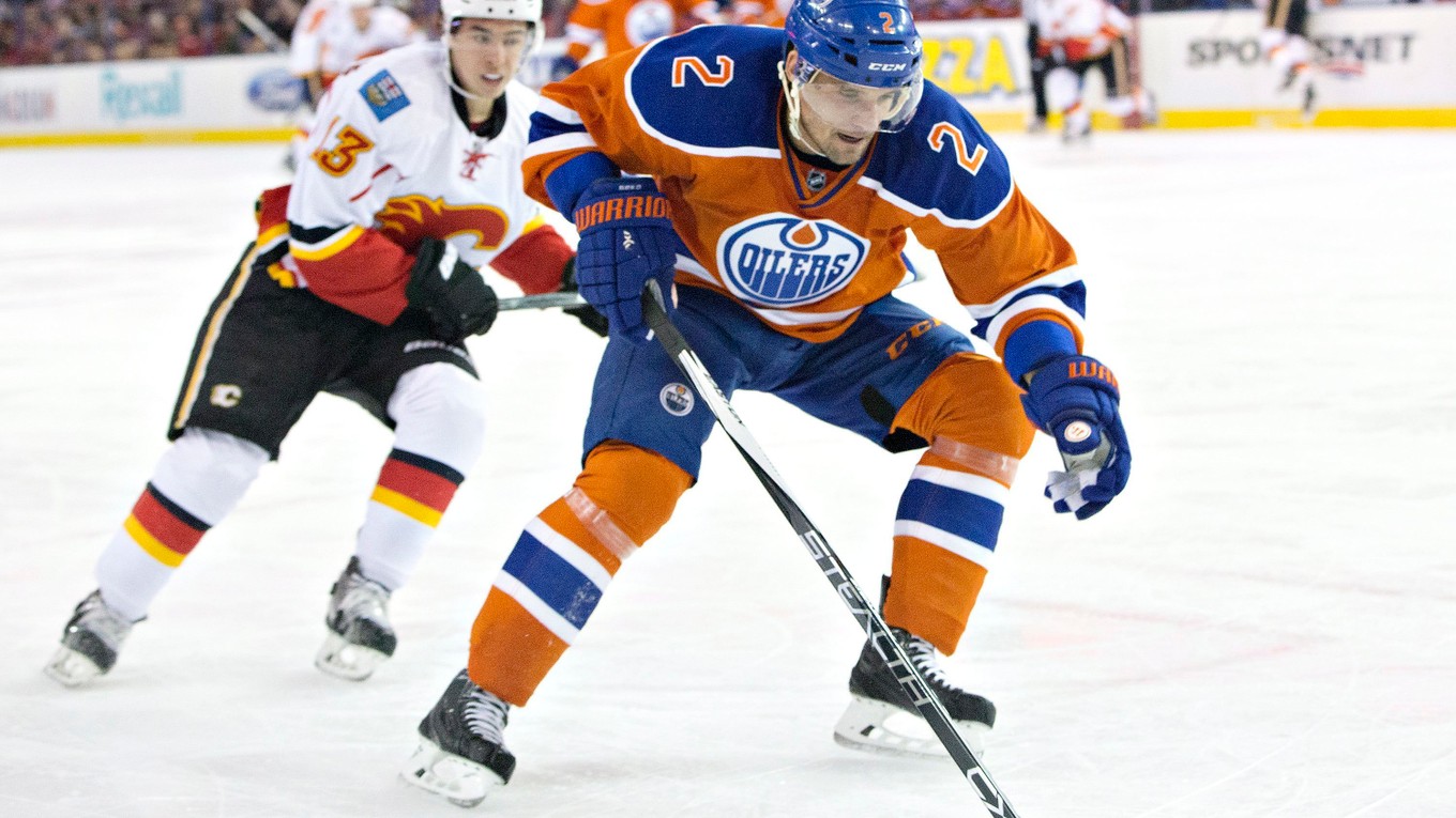 Andrej Sekera bude prvý raz v kariére najlepšie plateným Slovákom v NHL.