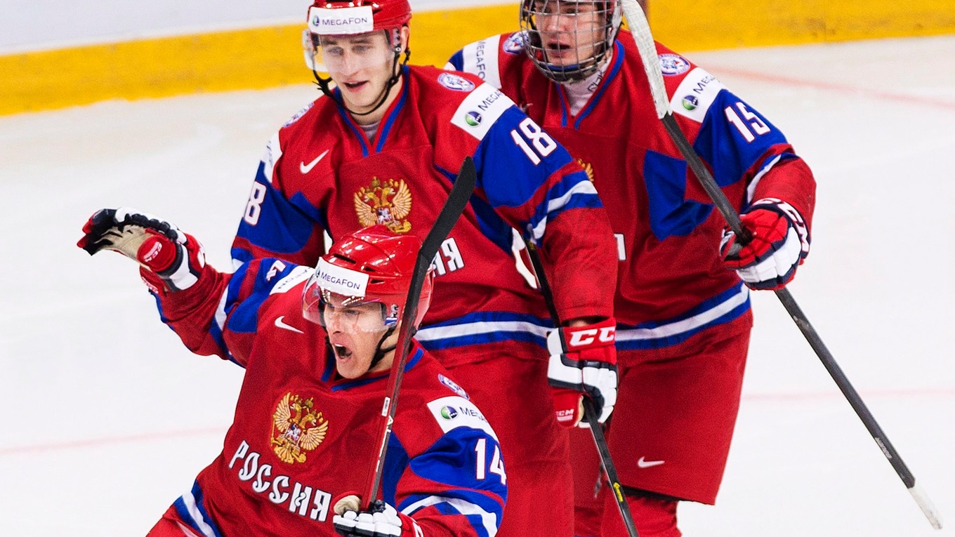 Vladimir Tkačov (vpredu) je aj bývalým mládežníckym reprezentantom Ruska.