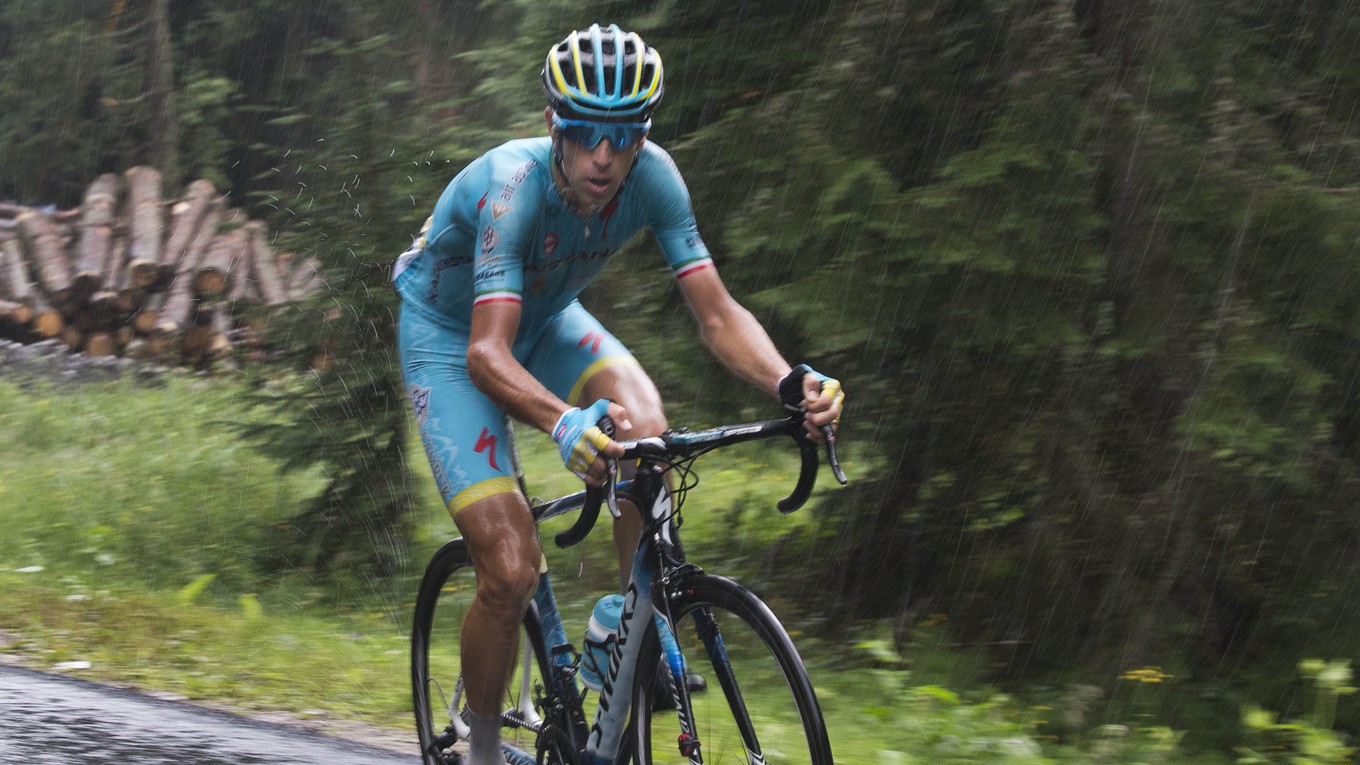 V budúcej sezóne už Vincenzo Nibali vo farbách Astany jazdiť nebude.