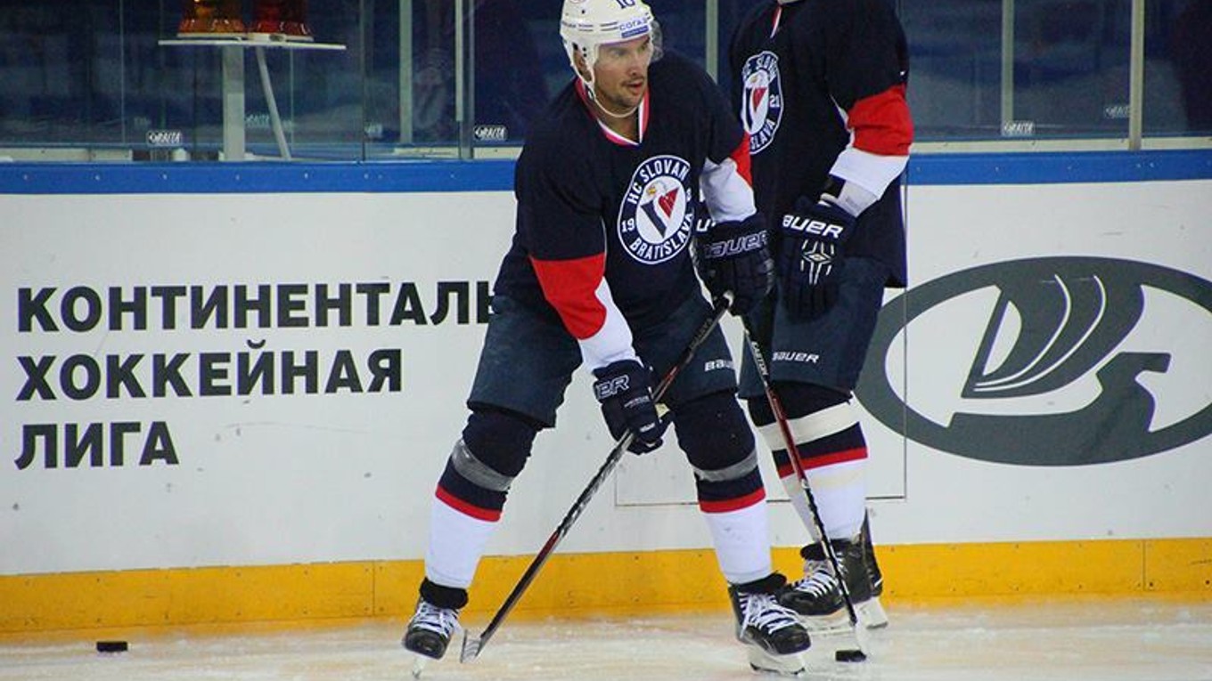 Hokejisti Slovana prehrali aj druhý zápas.
