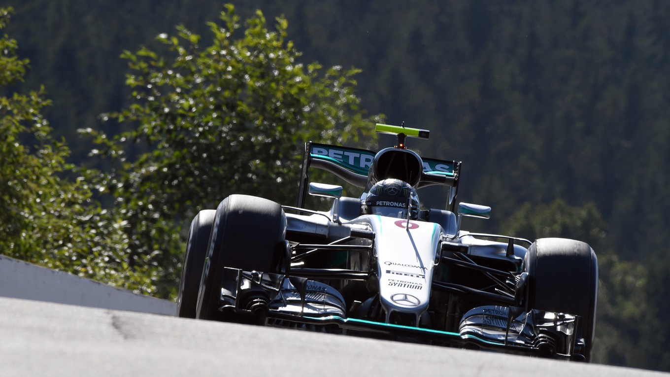 Nico Rosberg má v Belgicku veľkú šancu minimálne znížiť náskok tímového kolegu Lewisa Hamiltona na čele celkového poradia šampionátu, prípadne ho predstihnúť.