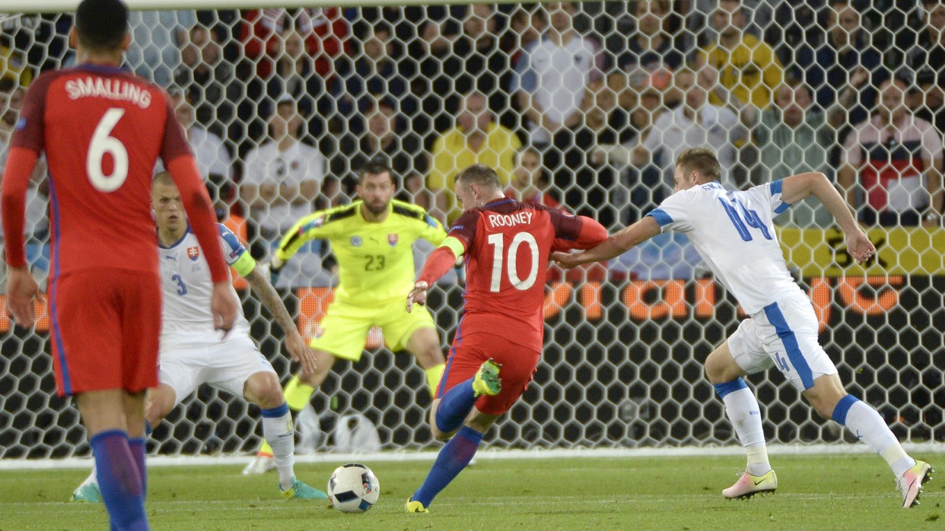 Slovensko podľahlo Anglicku 0:1.
