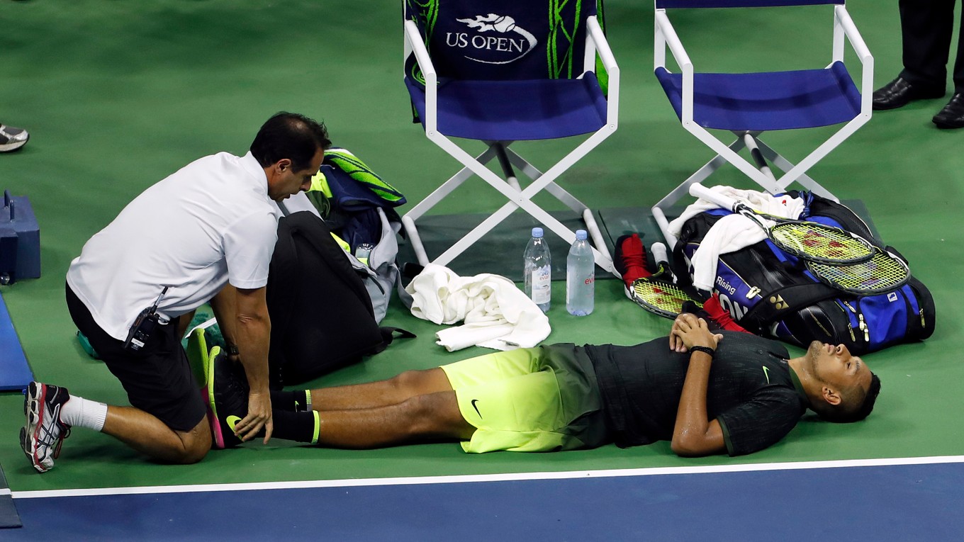 Nick Kyrgios odstúpil z US Open pre bolesti. Či nastúpi o trinásť dní proti Slovensku v Davis Cupe sám nevie.