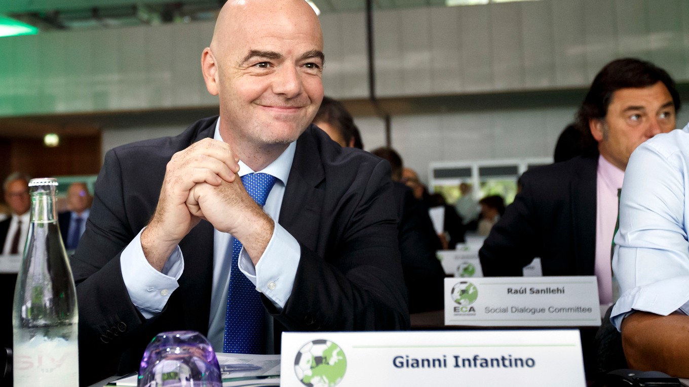 Infantino je naklonený myšlienke, aby na majstrovstvách sveta hralo viac krajín.