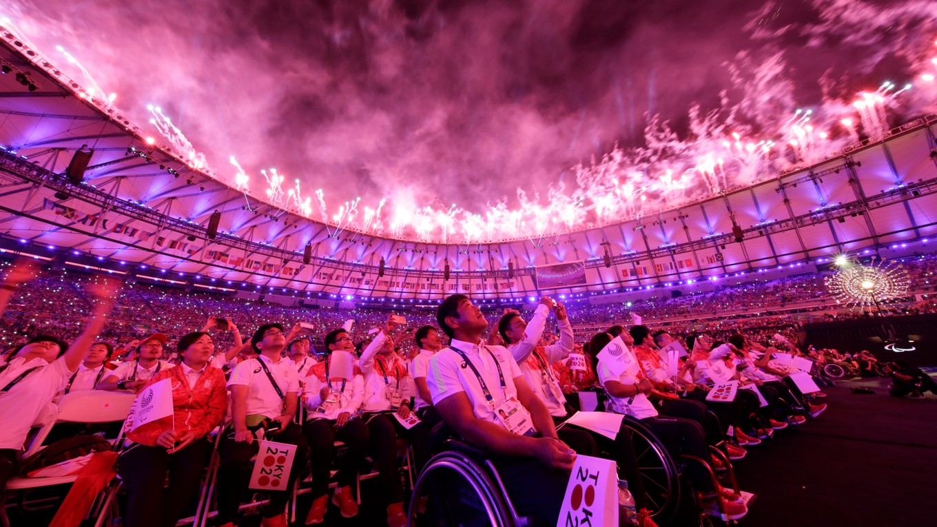 Záverečný ceremoniál paralympiády v Rio de Janeiro.