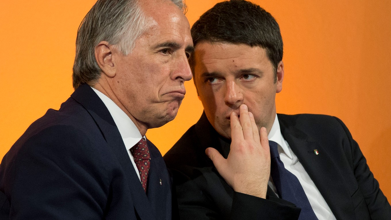 Kandidatúru Ríma okrem Giovanniho Malaga (vľavo) podporuje aj samotný premiér Matteo Renzi.