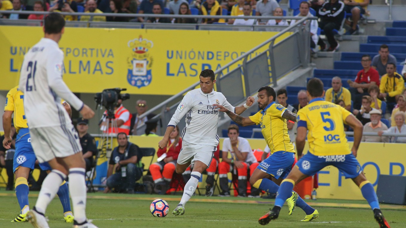 Cristiano Ronaldo (v strede) sa gólovo nepresadil.