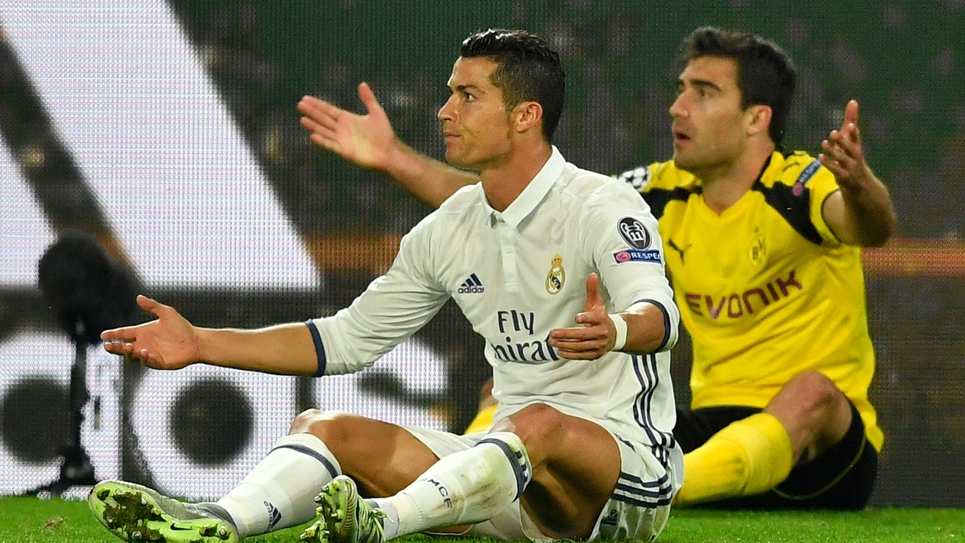 Gól Cristiana Ronaldo (v popredí) Realu Madrid na výhru nestačil.