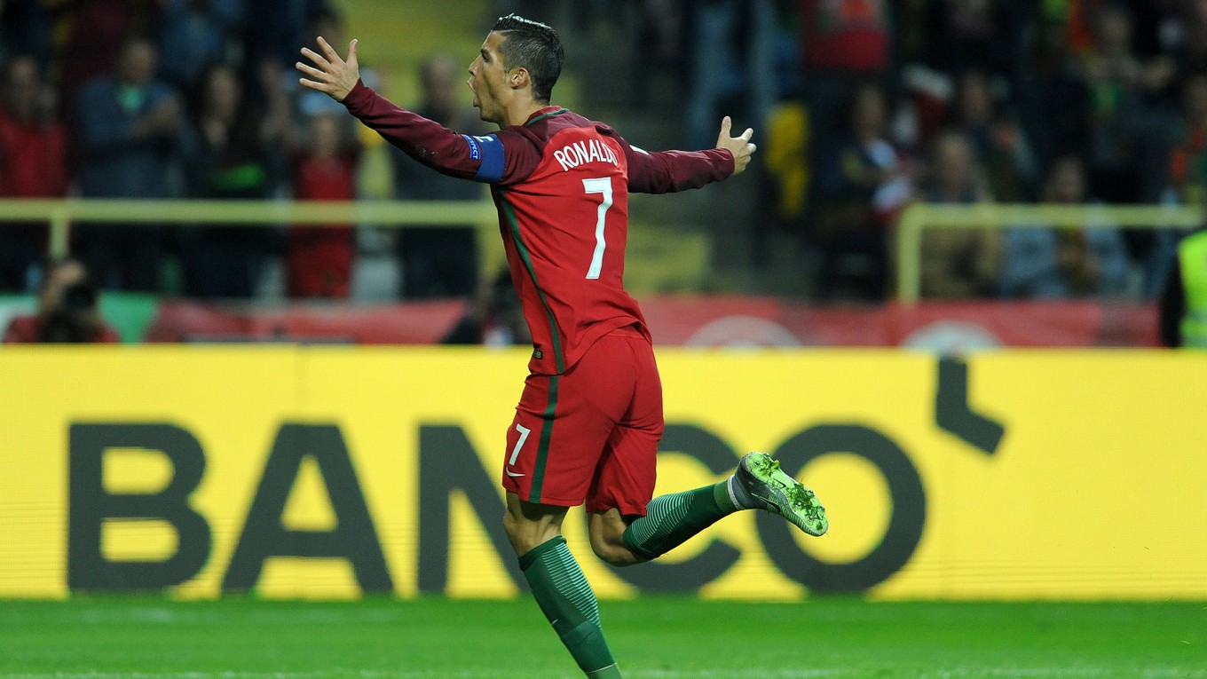 Cristiano Ronaldo dal štyri góly.