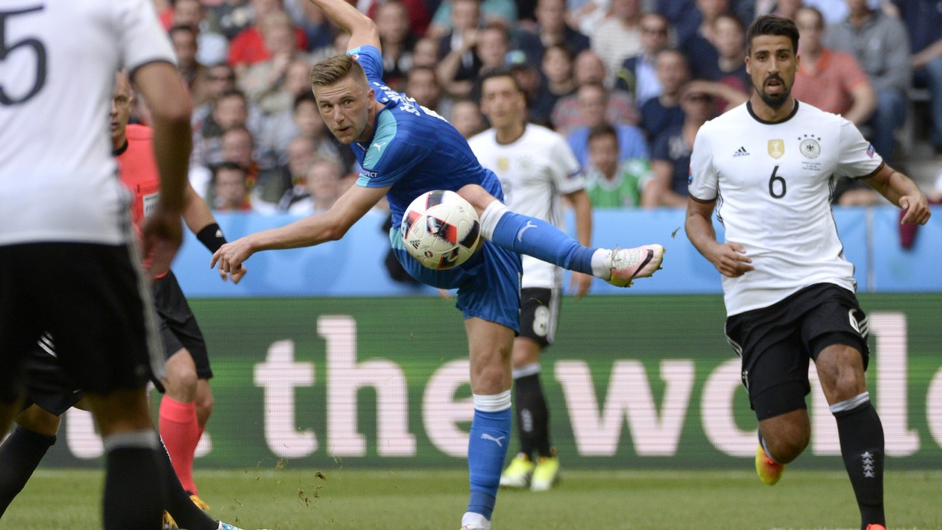 Milan Škriniar si v lete zahral na majstrovstvách Európy v osemfinále proti Nemecku.