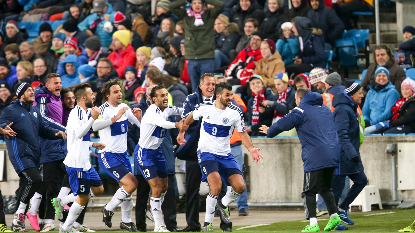 Futbalisti San Marína síce v Nórsku prehrali, ale takto sa radovali z gólu.