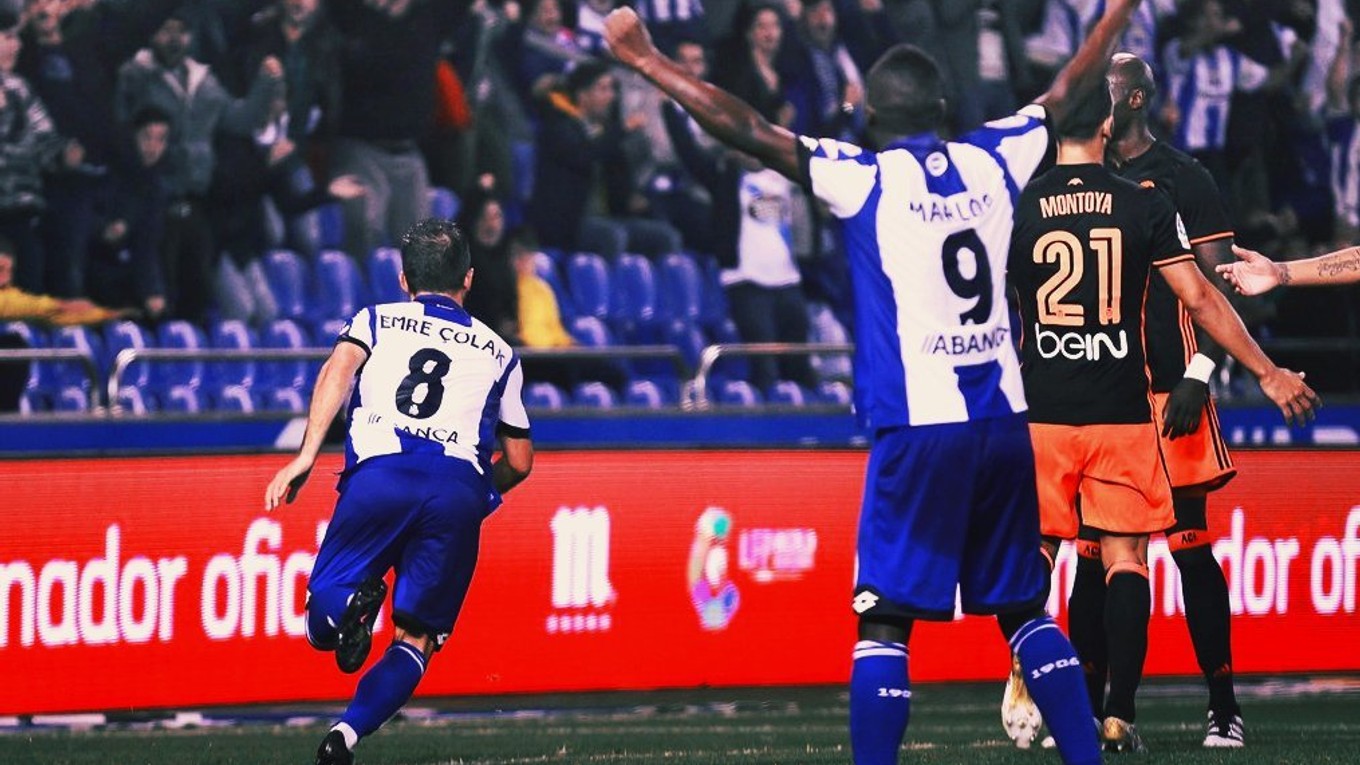 La Coruňa viedla po góle Emreho Colaka.