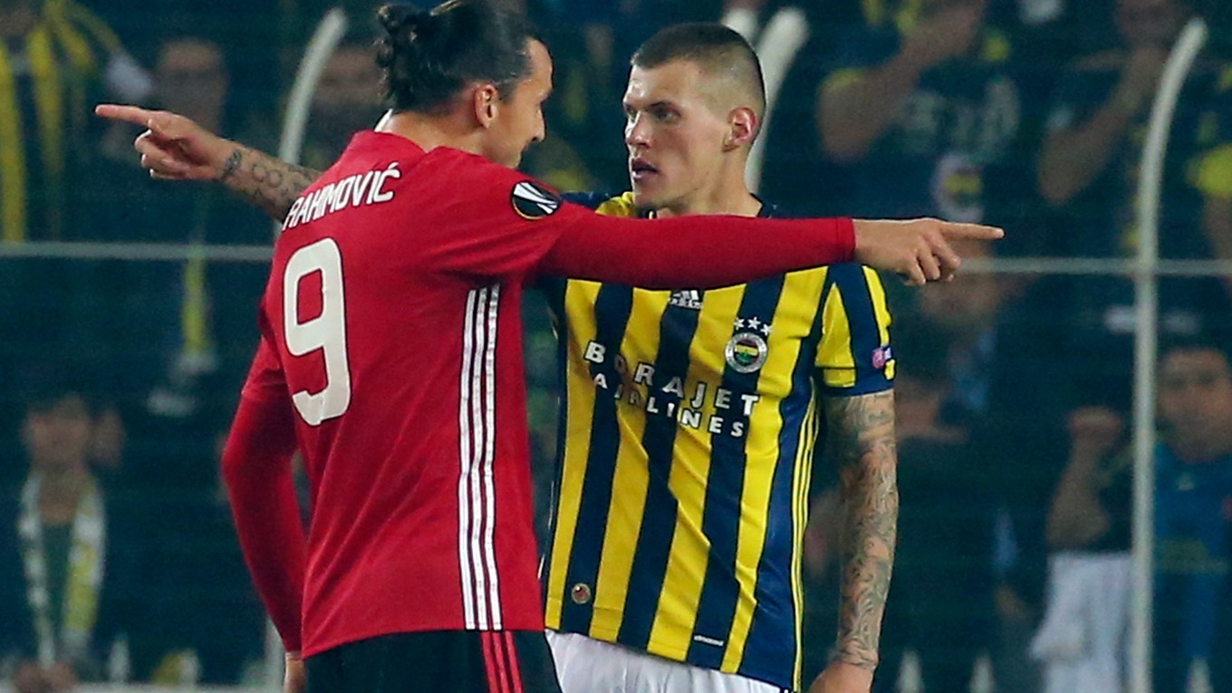 Zlatan Ibrahimovič (vľavo) a Martin Škrtel.