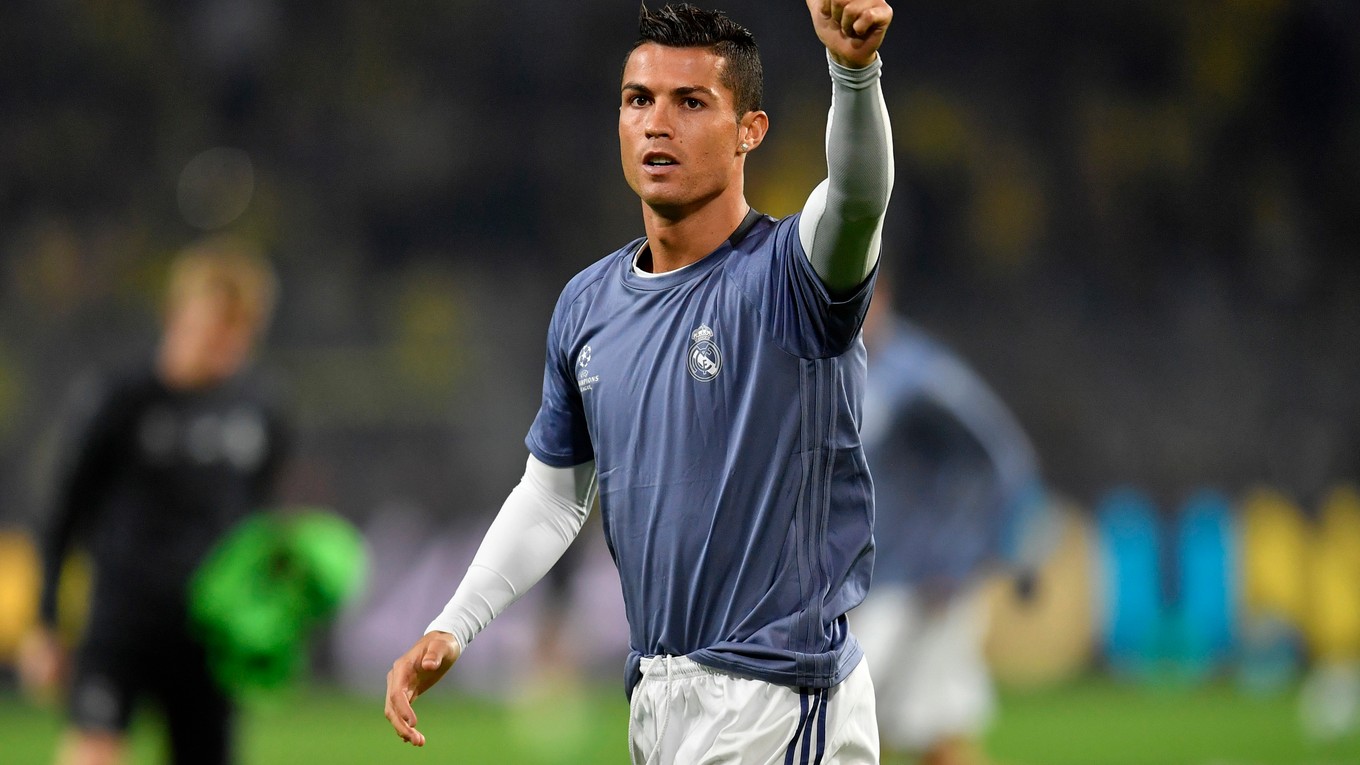 Cristiano Ronaldo ostane súčasťou Realu Madrid na ďalšie roky.