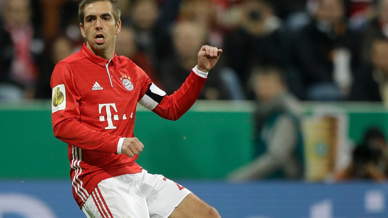 Philipp Lahm si možno dres Bayernu Mníchov oblieka posledný rok.