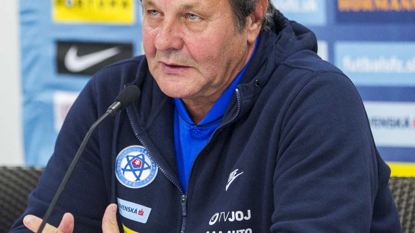 Ján Kozák nominoval hlavne hráčov zo slovenskej a českej ligy. 