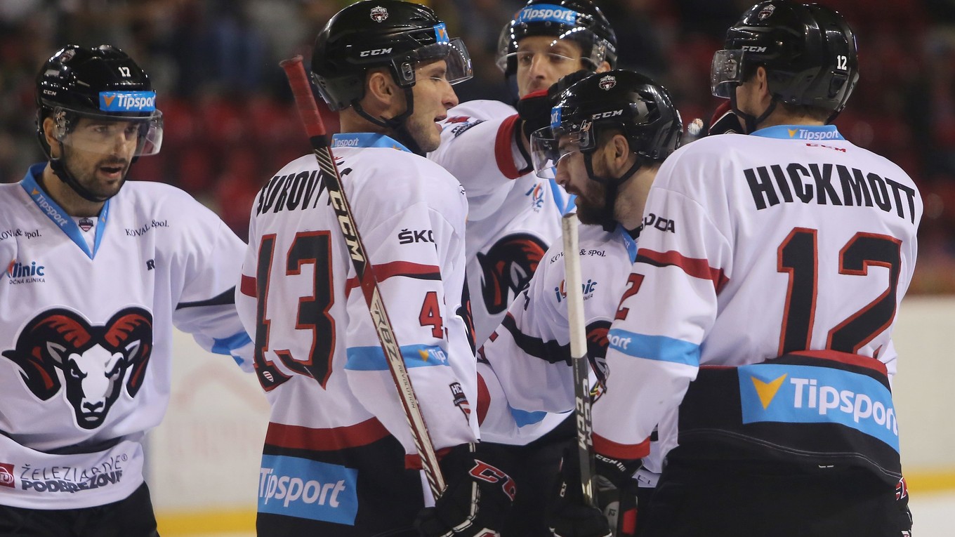 Hokejisti Banskej Bystrice potvrdili úlohu favorita.