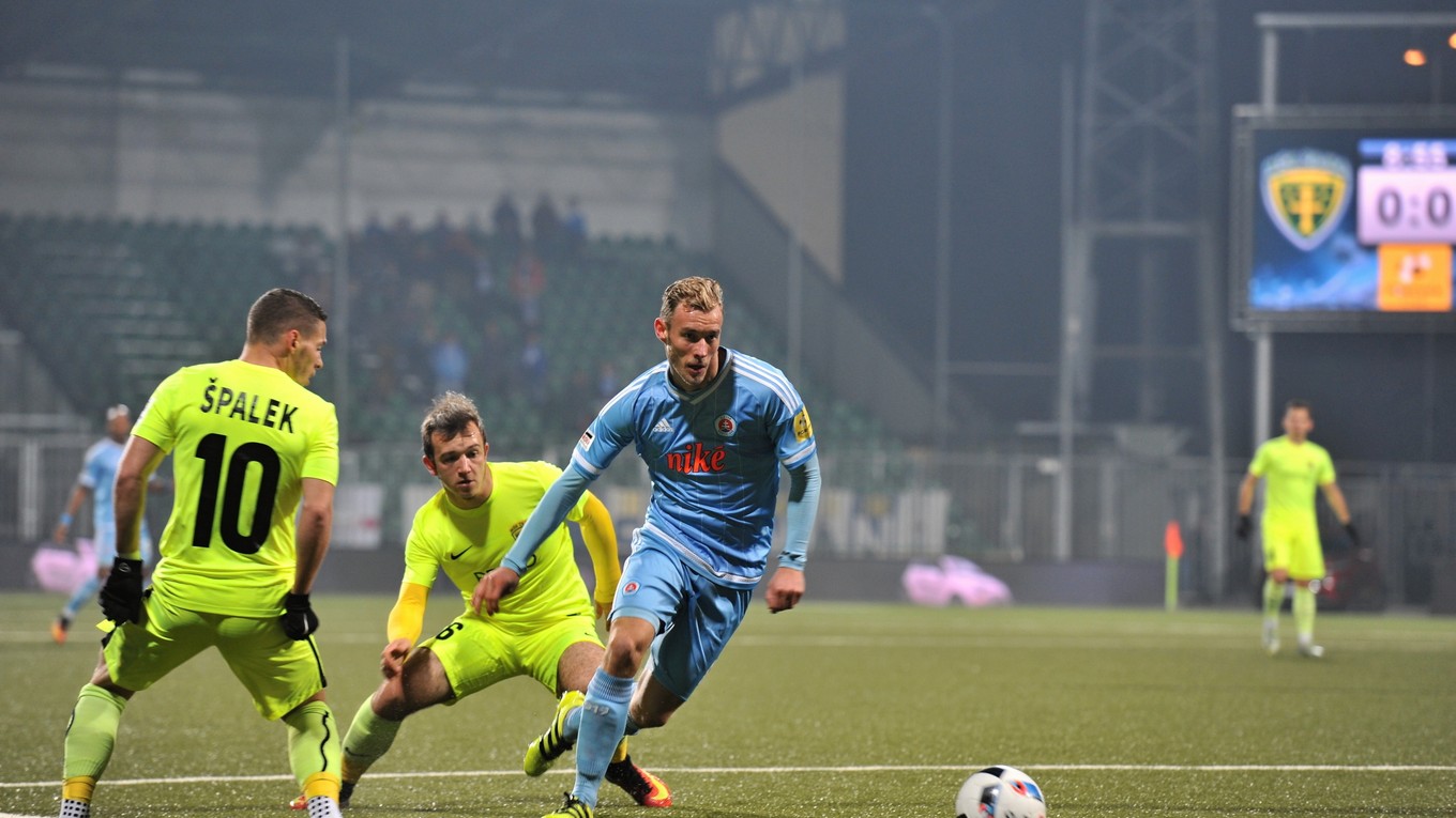 Joeri de Kamps zo Slovana (vpravo).