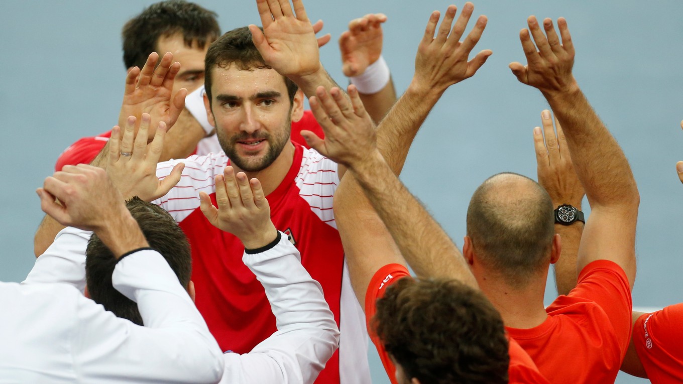 Chorváti zvládli sobotnú štvorhru a vo finále Davis Cupu vedú 2:1.