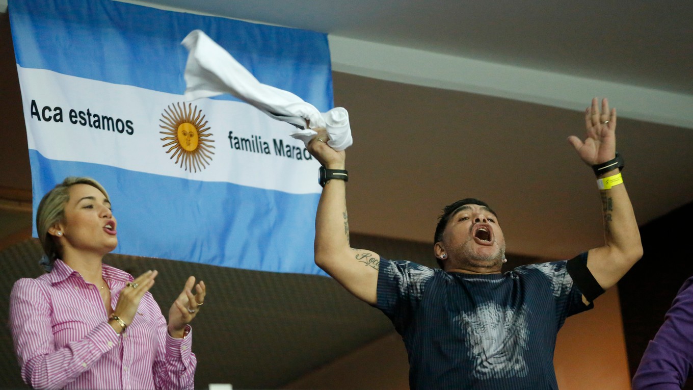 Diego Maradona emotívne slávil víťazstvo Argentíny.