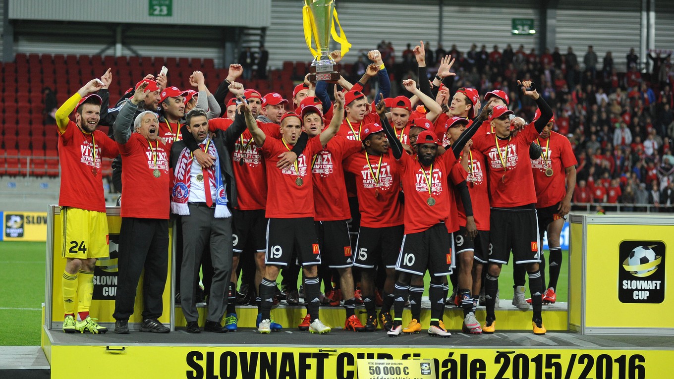 V minulej sezóne ovládli Slovnaft Cup futbalisti AS Trenčín.