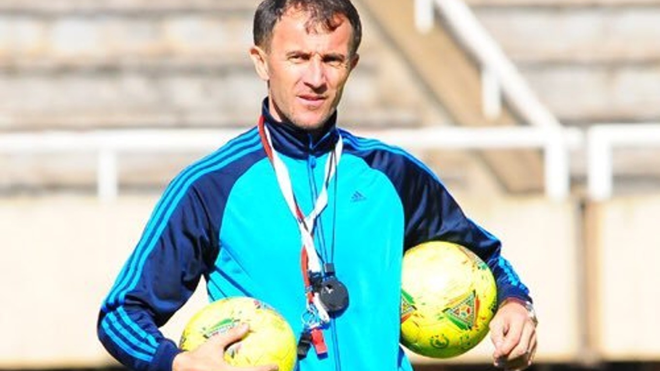 Srbský tréner Ugandy Milutin Sredojevič.