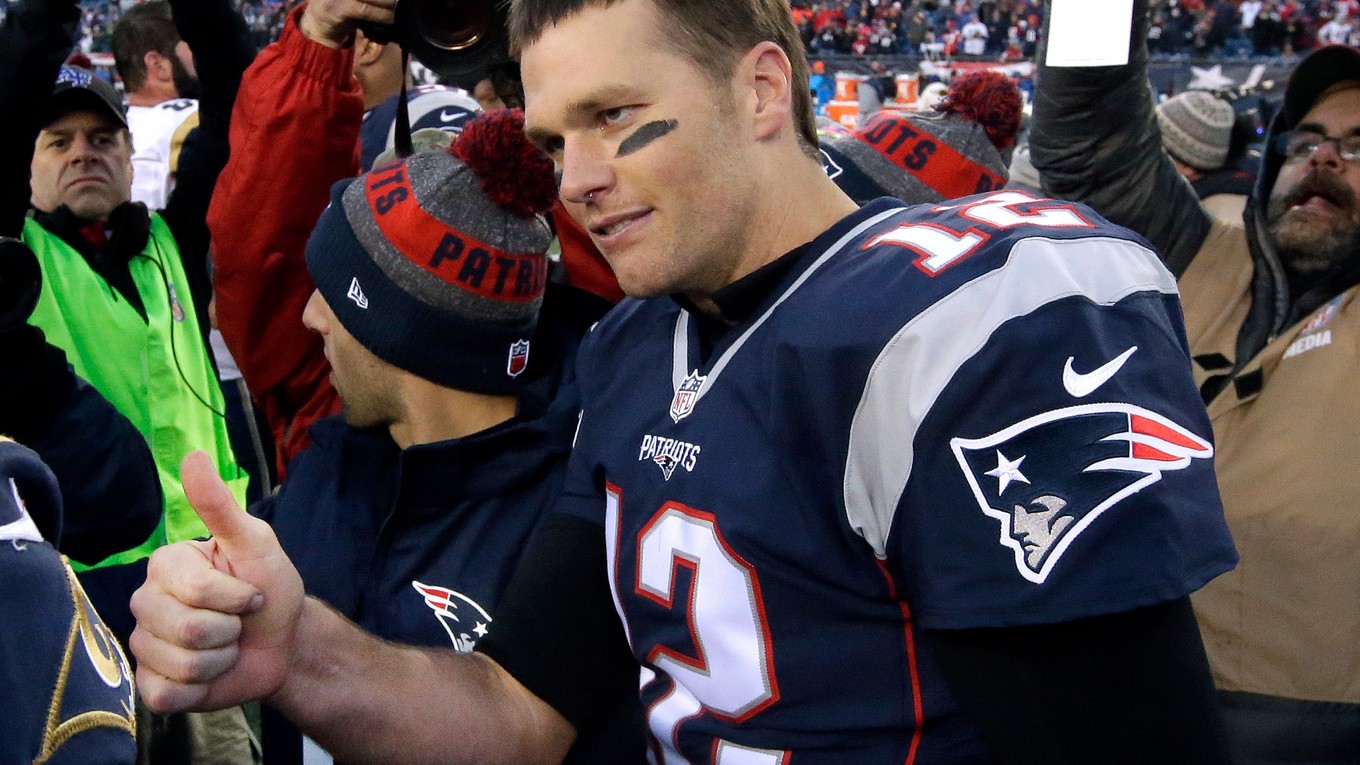 Veľkou oporou New Englandu Patriots je už tradične skúsený quarterback Tom Brady.