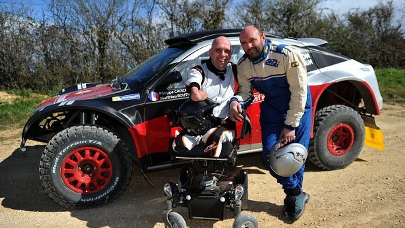 Philippe Croizon s navigátorom Cédricom Duplém.