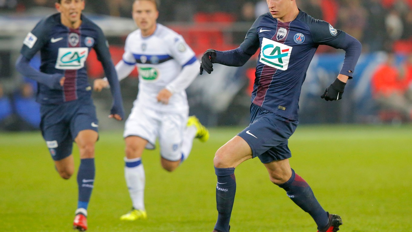 Julian Draxler pri svojom debute v drese PSG skóroval. PSG zvíťazilo nad Bastiou 7:0.