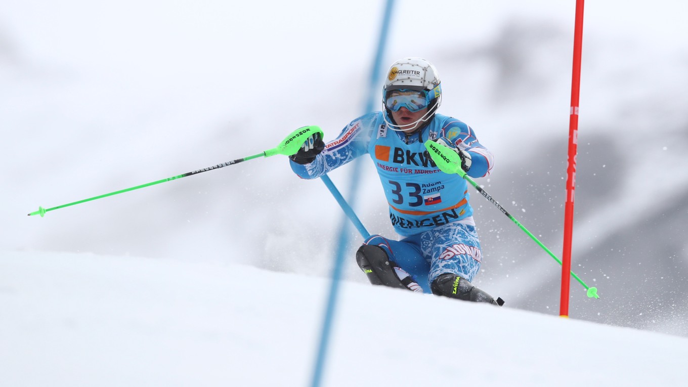 Adamovi Žampovi prvé kolo slalomu vo Wengene vôbec nevyšlo.