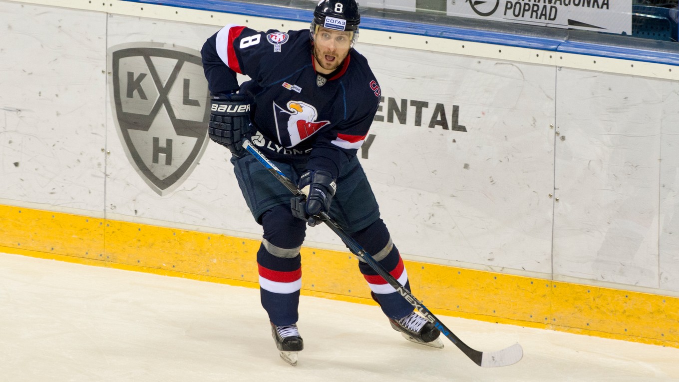Na snímke Michal Sersen (Slovan) počas stretnutia hokejovej KHL Slovan Bratislava - Sibir Novosibirsk, november 2016.