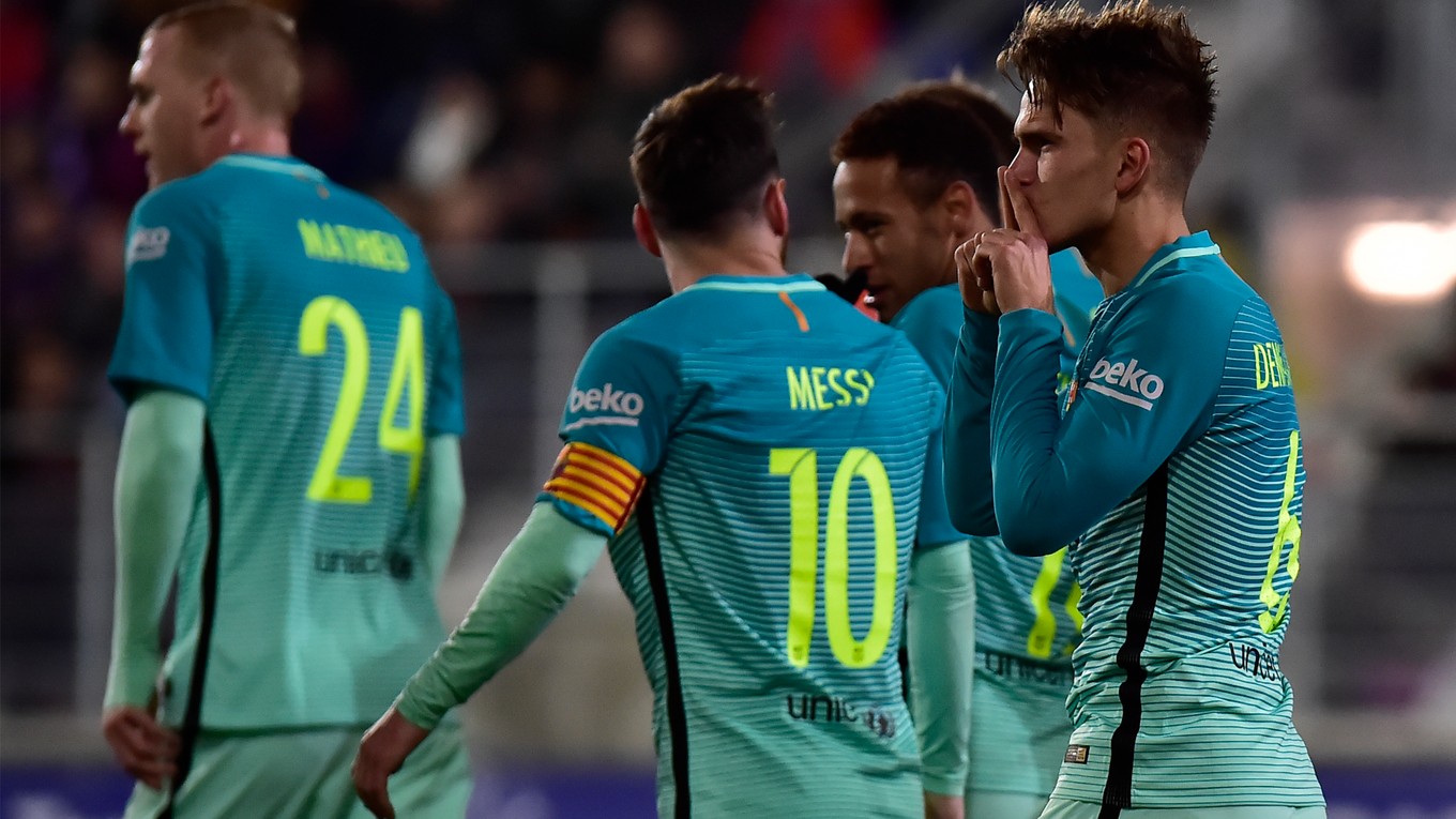 Hráči FC Barcelona strácajú na Real Madrid dva body, ich rival má ale zápas k dobru.