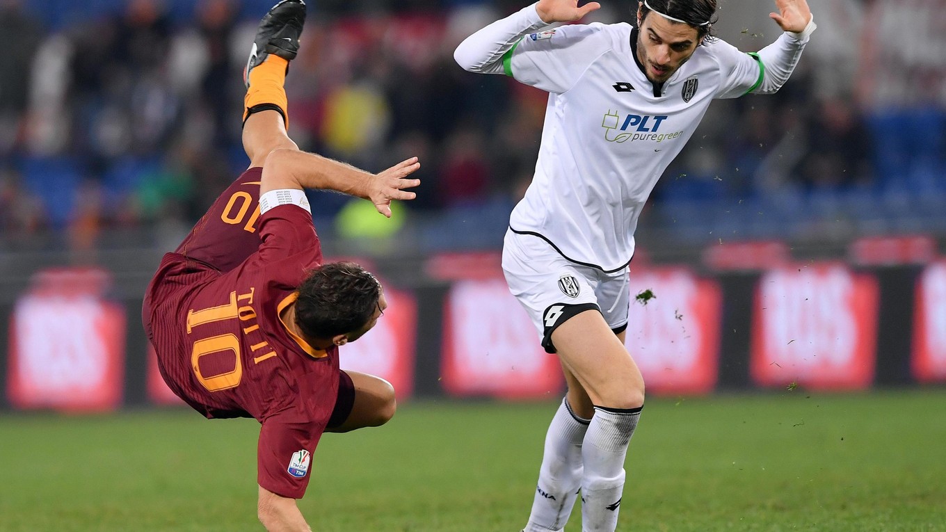 Rozhodujúci gól strelil v nadstavenom čase z penalty Francesco Totti.