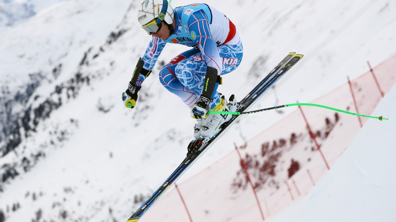 Slovenský lyžiar Adam Žampa na trati počas pretekov Super-G na Majstrovstvách sveta v alpskom lyžovaní vo švajčiarskom St. Moritzi.