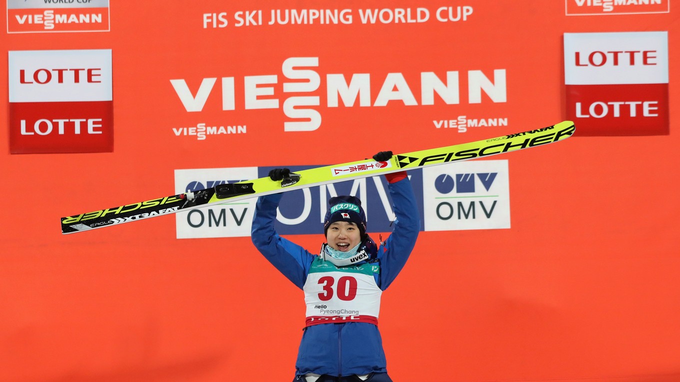 Japonská skokanka na lyžiach Juki Itová ovládla stredajšie preteky Svetového pohára na mostíku HS90 v juhokórejskom dejsku budúcoročných ZOH v Pjongčangu.