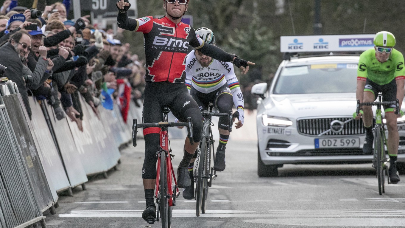 Prvú flámsku klasiku Omloop Het Nieuwsblad v sobotu vyhral Greg van Avermaet pred Petrom Saganom.