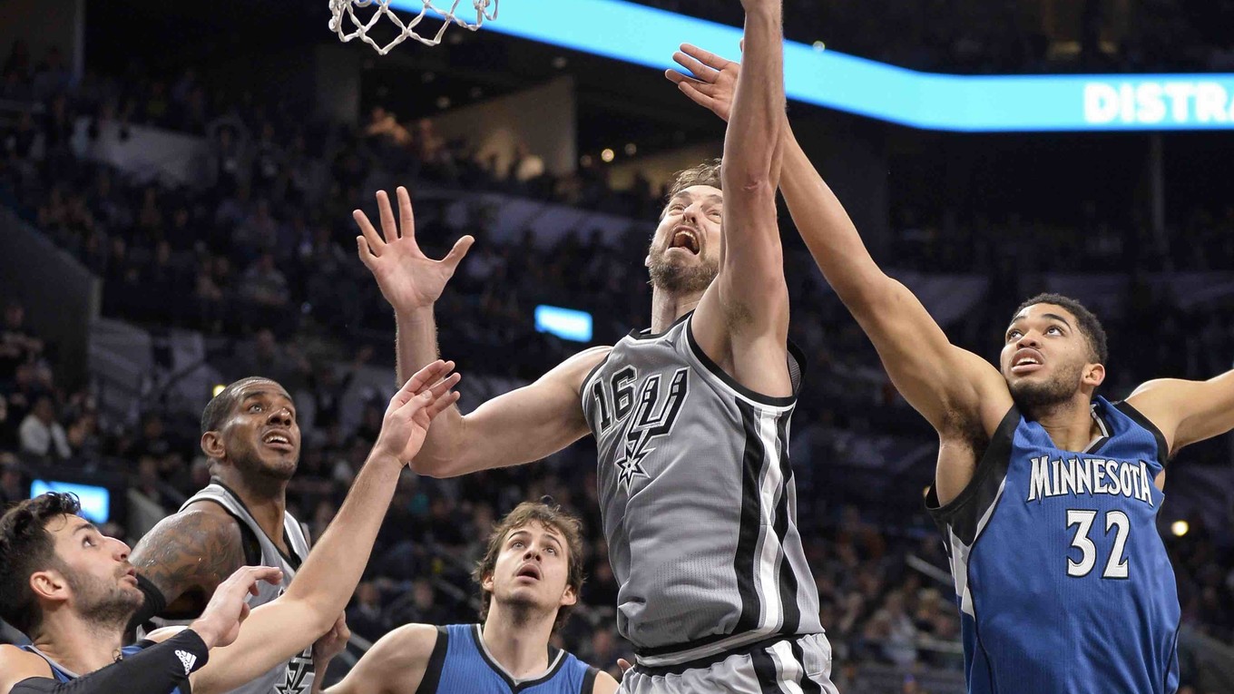 Basketbalisti Spurs sú v play off.