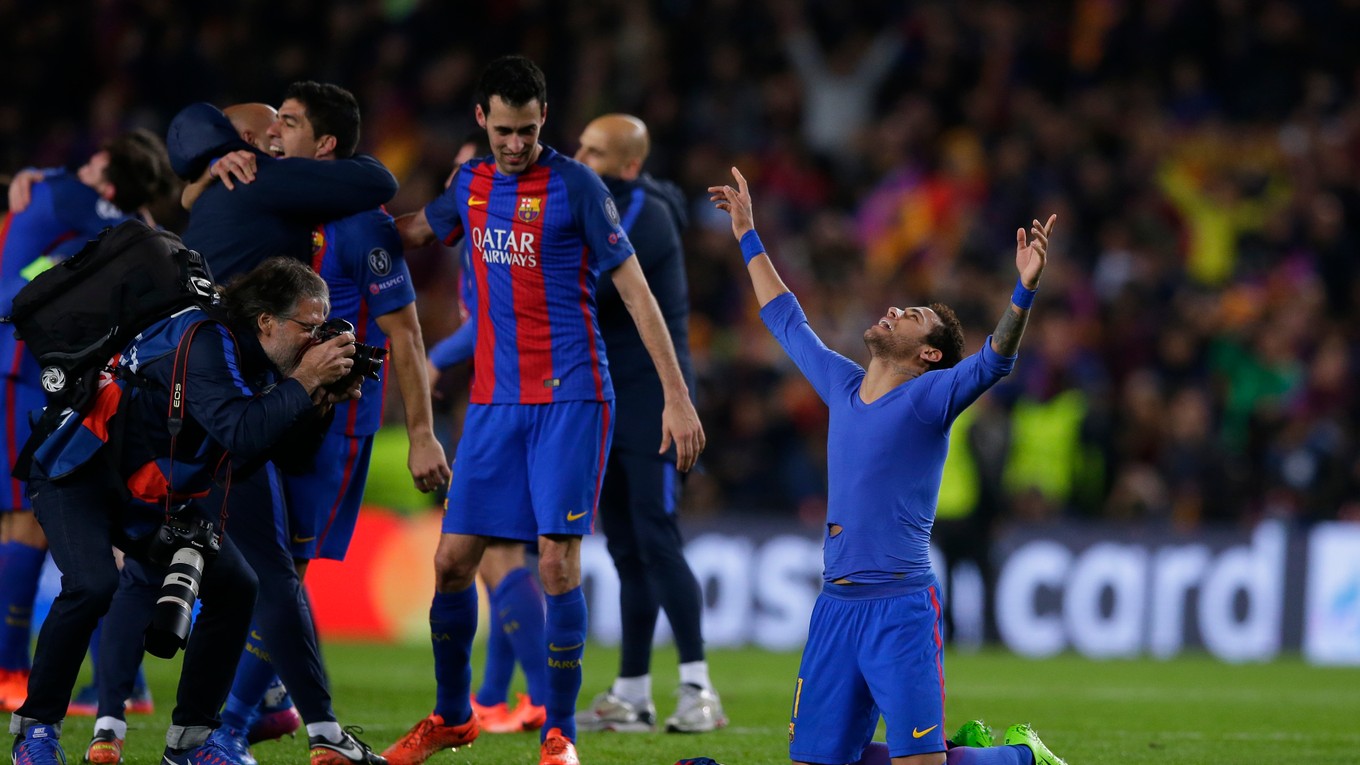 Neymar (vpravo) bol hrdinom Barcelony.