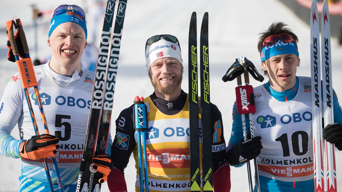 Zľava Iivo Niskanen, Martin Johnsrud Sundby a Alexander Besmertnych.